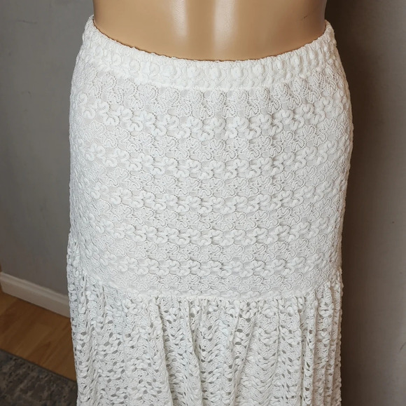 Retro Threads Crochet lace mesh tiered Hankerchief Hem white pullon skirt XXL - Picture 10 of 17